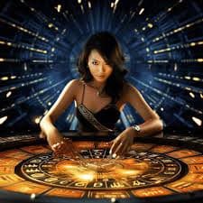 luckygm888 ကတ်ဂိမ်းများ Baccarat Poker Blackjack ကစားနေသောမြင်ကွင်း